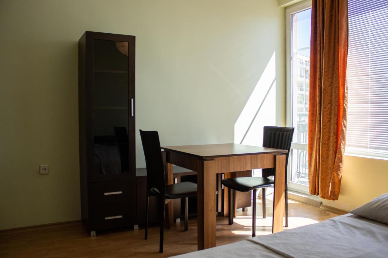 Central Couch Studio Gmina Gmina Pomorie Zewnętrze zdjęcie